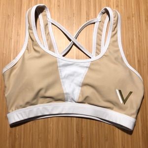 Vull sports bra. Nude and white.